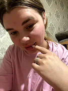 ella zzz online show from 11/17/25, 11:42