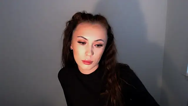 Snapshot of Nikonara_Love chatting on 11/20/25, 01:34 Nikonara Love online show from 11/20/25, 01:34