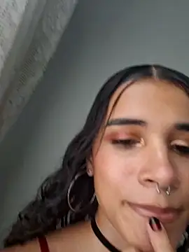 novinhatransexy online show from 03/18/25, 04:50