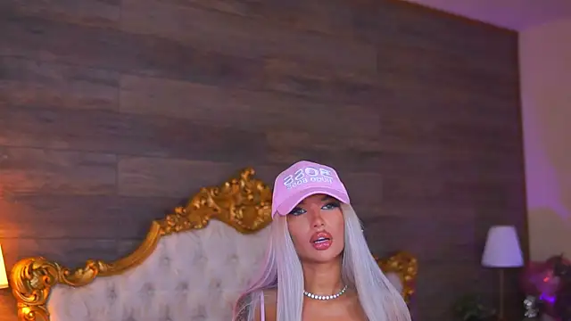 Juicy Jessye online show from 06/15/26, 07:46