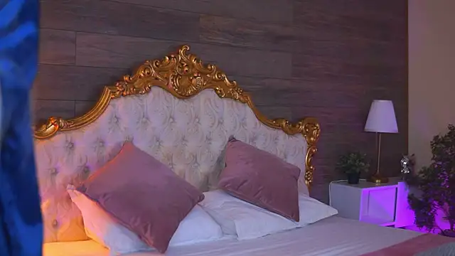 Juicy Jessye online show from 12/18/25, 08:45