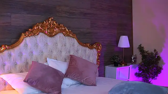 Juicy Jessye online show from 11/24/25, 09:15