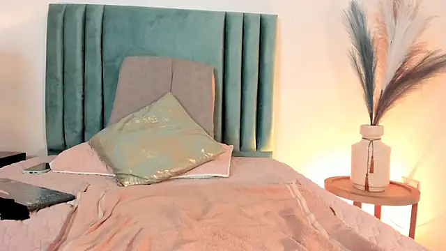 GiaBlakee online show from 01/28/25, 02:42