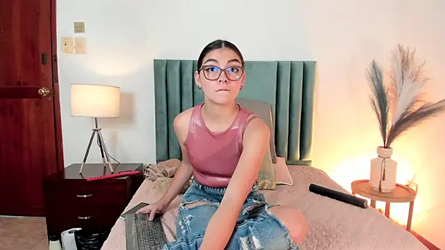 GiaBlakee online show from 01/28/25, 11:38