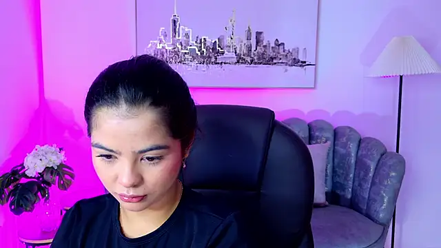 Snapshot of Layla_Breezee chatting on 05/10/26, 11:25 Layla Breezee online show from 05/10/26, 11:25