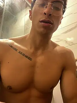 ApoloCruz online show from 03/22/26, 03:32