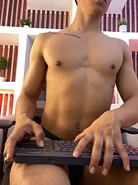 ApoloCruz online show from 09/19/25, 04:38