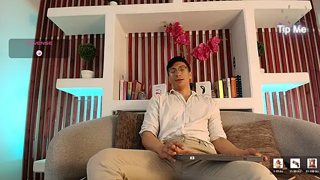 ApoloCruz online show from 04/19/26, 03:07