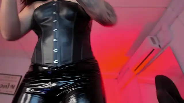 Snapshot of bonnieAn chatting on 11/08/25, 11:25 bonnieAn online show from 11/08/25, 11:25