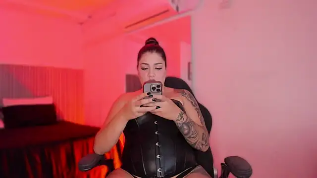 Snapshot of bonnieAn chatting on 10/28/25, 11:31 bonnieAn online show from 10/28/25, 11:31