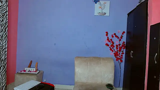 Snapshot of electrabrowns chatting on 09/18/25, 03:20 electrabrowns online show from 09/18/25, 03:20