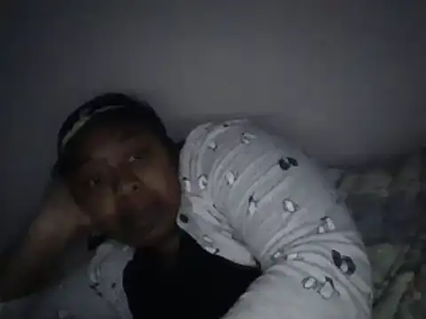 Snapshot of angeliquebelcali chatting on 02/21/25, 02:28 angeliquebelcali online show from 02/21/25, 02:28
