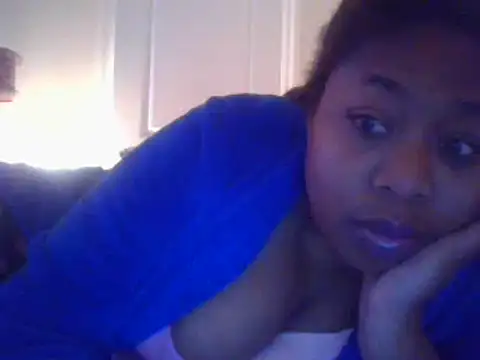 Snapshot of angeliquebelcali chatting on 03/10/25, 01:12 angeliquebelcali online show from 03/10/25, 01:12