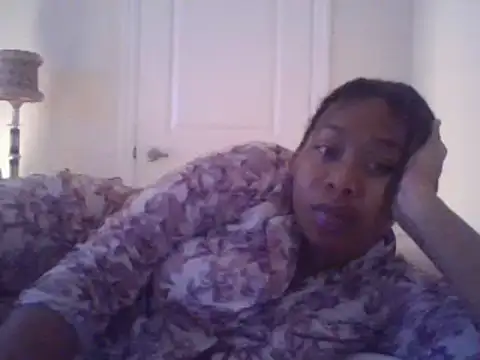 Snapshot of angeliquebelcali chatting on 03/19/25, 05:52 angeliquebelcali online show from 03/19/25, 05:52