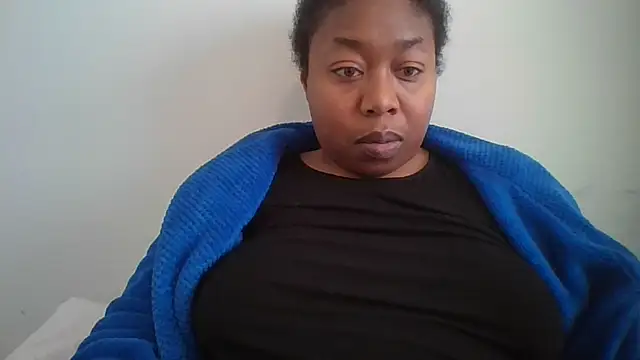Snapshot of angeliquebelcali chatting on 02/21/25, 01:44 angeliquebelcali online show from 02/21/25, 01:44