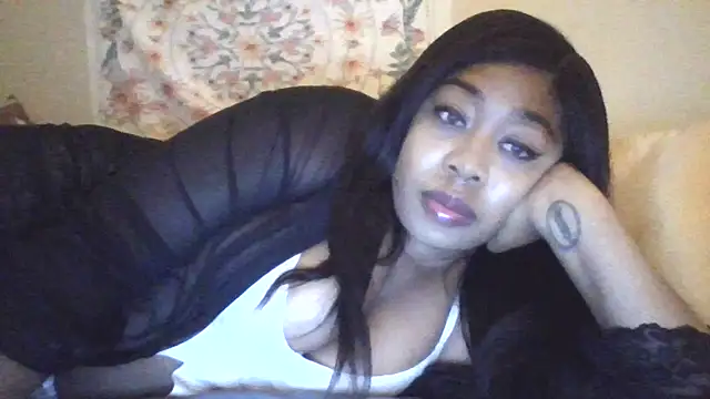 Snapshot of angeliquebelcali chatting on 10/14/25, 09:58 angeliquebelcali online show from 10/14/25, 09:58