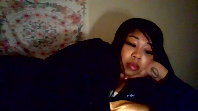 Snapshot of angeliquebelcali chatting on 01/15/26, 12:58 angeliquebelcali online show from 01/15/26, 12:58