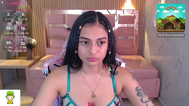 Snapshot of lilith_petit_sub chatting on 03/18/25, 09:23 lilith petit sub online show from 03/18/25, 09:23