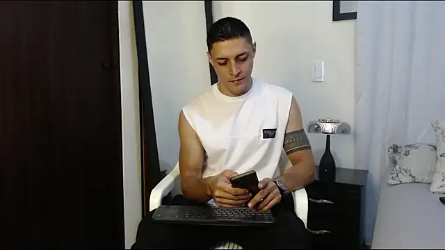 Frank Millers online show from 02/04/26, 01:33