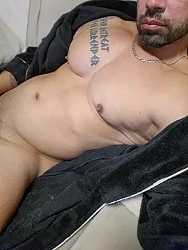 Snapshot of badbrown chatting on 05/15/26, 02:31 badbrown online show from 05/15/26, 02:31