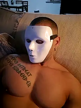 Snapshot of badbrown chatting on 11/01/25, 02:40 badbrown online show from 11/01/25, 02:40