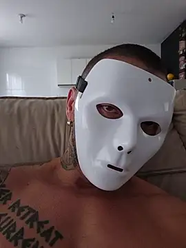 Snapshot of badbrown chatting on 11/09/25, 12:31 badbrown online show from 11/09/25, 12:31