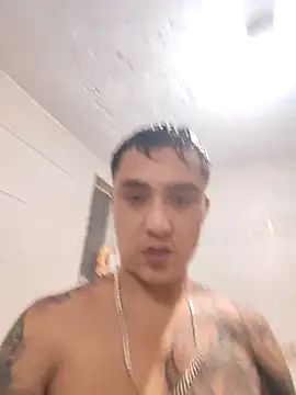 Snapshot of Ch420 chatting on 11/07/25, 12:26 Ch420 online show from 11/07/25, 12:26