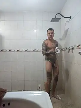 Snapshot of Ch420 chatting on 11/08/25, 04:32 Ch420 online show from 11/08/25, 04:32