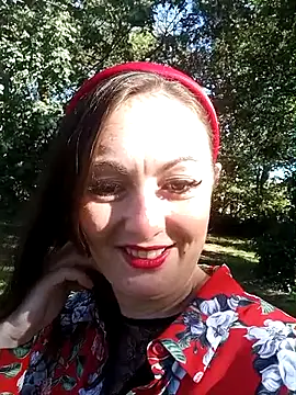 Snapshot of AdorahB3ll3 chatting on 10/06/25, 02:18 AdorahB3ll3 online show from 10/06/25, 02:18