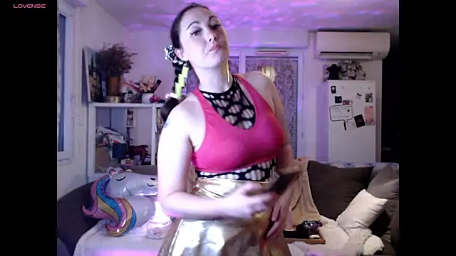 Snapshot of AdorahB3ll3 chatting on 12/14/25, 08:14 AdorahB3ll3 online show from 12/14/25, 08:14