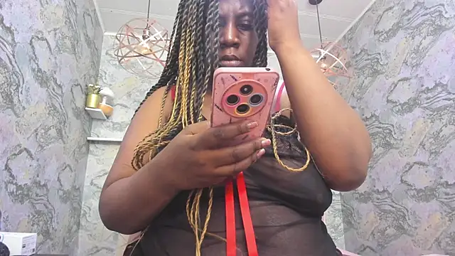 nefertiti ebony online show from 04/28/26, 03:16