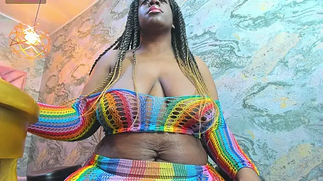 nefertiti ebony online show from 05/16/26, 05:23