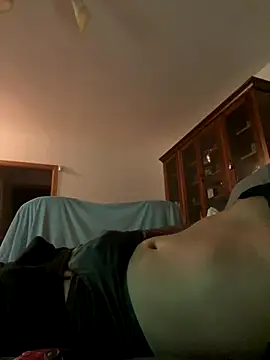 thor955555 online show from 10/28/25, 10:09