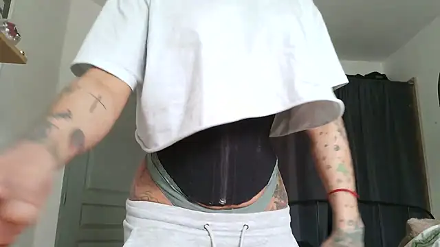 serena  vedette online show from 04/10/26, 11:06