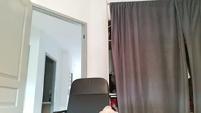 serena  vedette online show from 03/06/26, 09:26