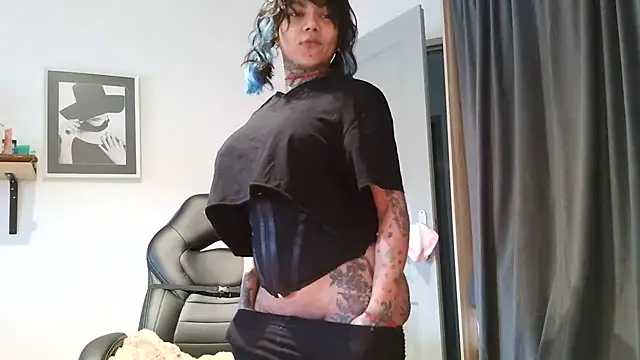 serena  vedette online show from 02/03/26, 12:32