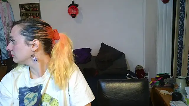 Evelan420 online show from 11/10/25, 08:47