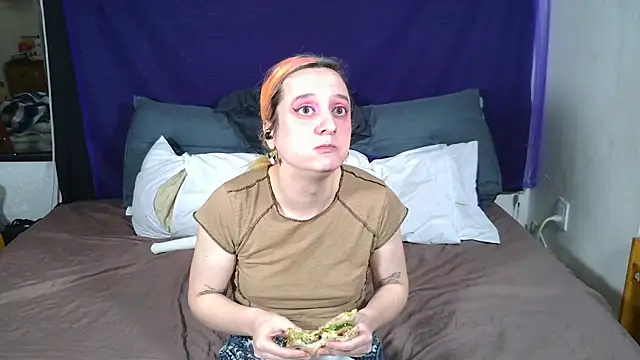 Evelan420 online show from 10/10/25, 05:58