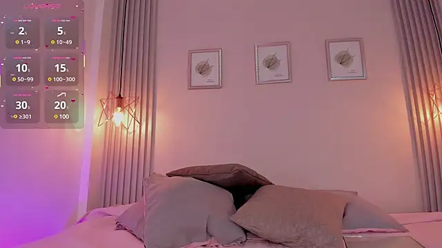 Snapshot of redvelvet__7 chatting on 03/13/25, 02:12 redvelvet  7 online show from 03/13/25, 02:12