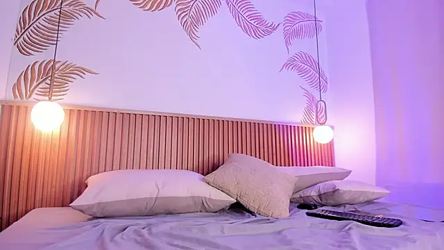 Snapshot of redvelvet__7 chatting on 03/11/25, 08:20 redvelvet  7 online show from 03/11/25, 08:20