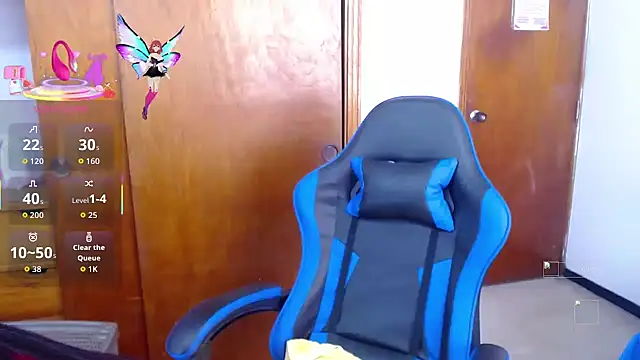 victoria adams07 online show from 11/03/25, 07:50