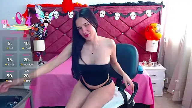 victoria adams07 online show from 10/03/25, 07:48