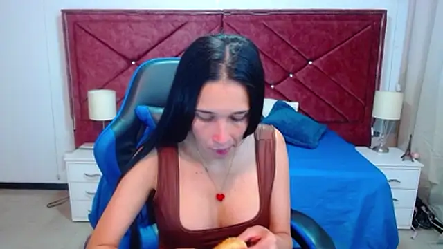 victoria adams07 online show from 03/26/26, 10:07