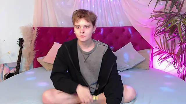 DemianEnglen online show from 11/14/25, 08:45