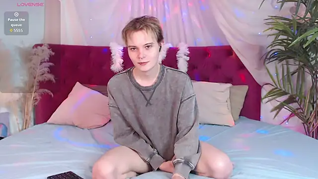 DemianEnglen online show from 10/22/25, 07:24