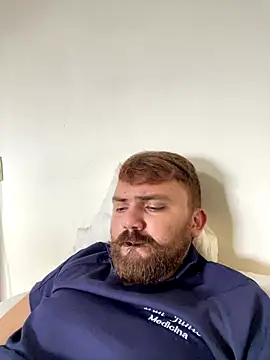 ruivinho66 online show from 10/28/25, 02:16