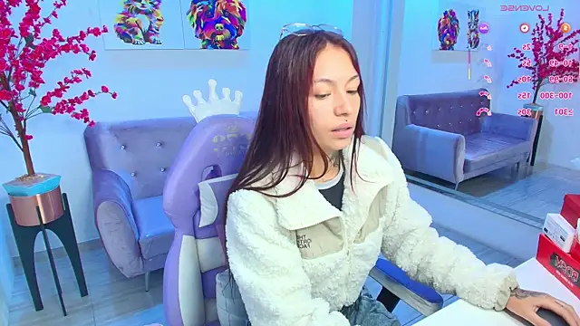 Snapshot of Charlotte_ethan chatting on 11/05/25, 03:53 Charlotte ethan online show from 11/05/25, 03:53