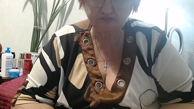Snapshot of DeniseeRosea chatting on 10/14/25, 06:52 DeniseeRosea online show from 10/14/25, 06:52