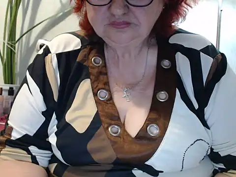 Snapshot of DeniseeRosea chatting on 06/09/26, 11:28 DeniseeRosea online show from 06/09/26, 11:28