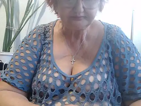 Snapshot of DeniseeRosea chatting on 09/20/25, 07:13 DeniseeRosea online show from 09/20/25, 07:13